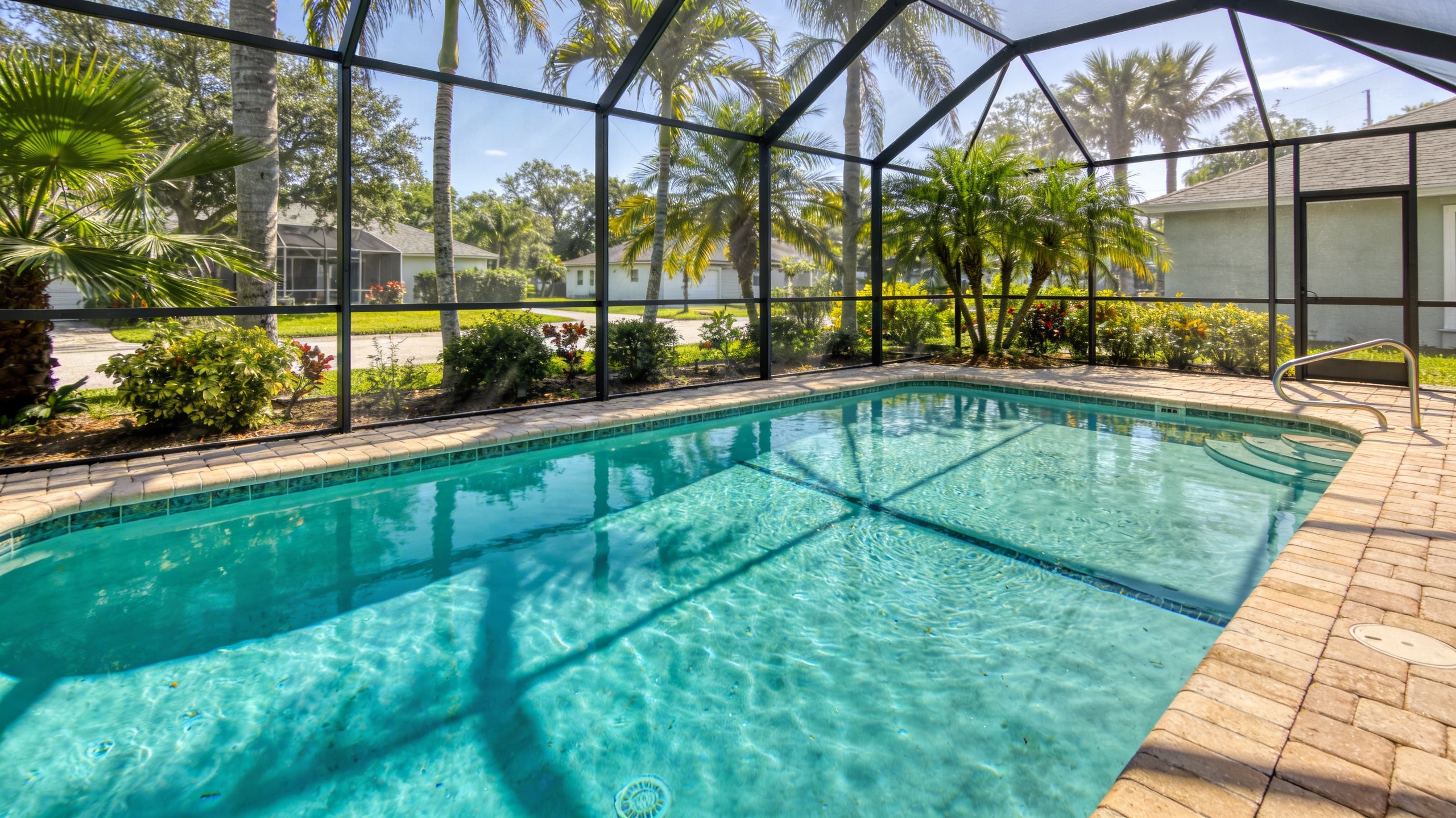 How Tampa Weather Affects Pool Maintenance